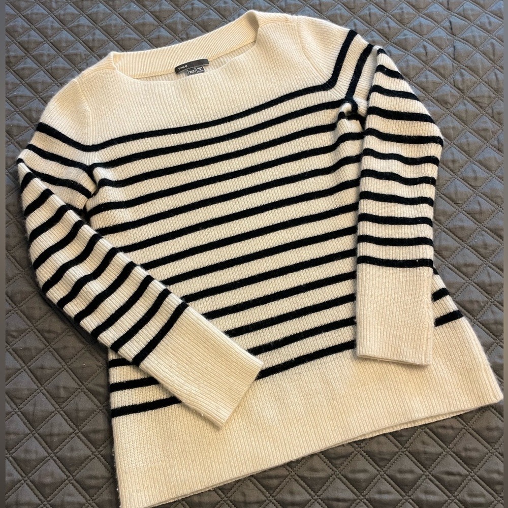 VINCE 100% Cashmere Striped Sweater